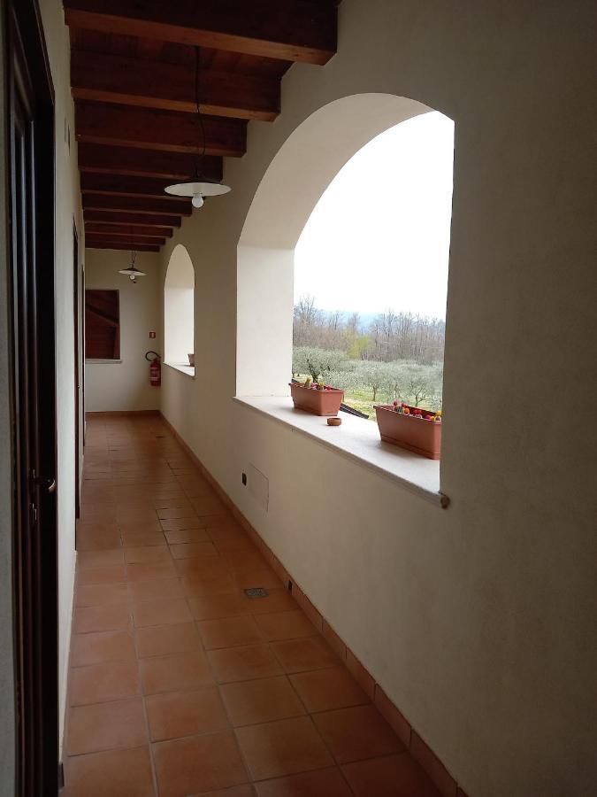 Agriturismo L'Ulivo Падула Экстерьер фото