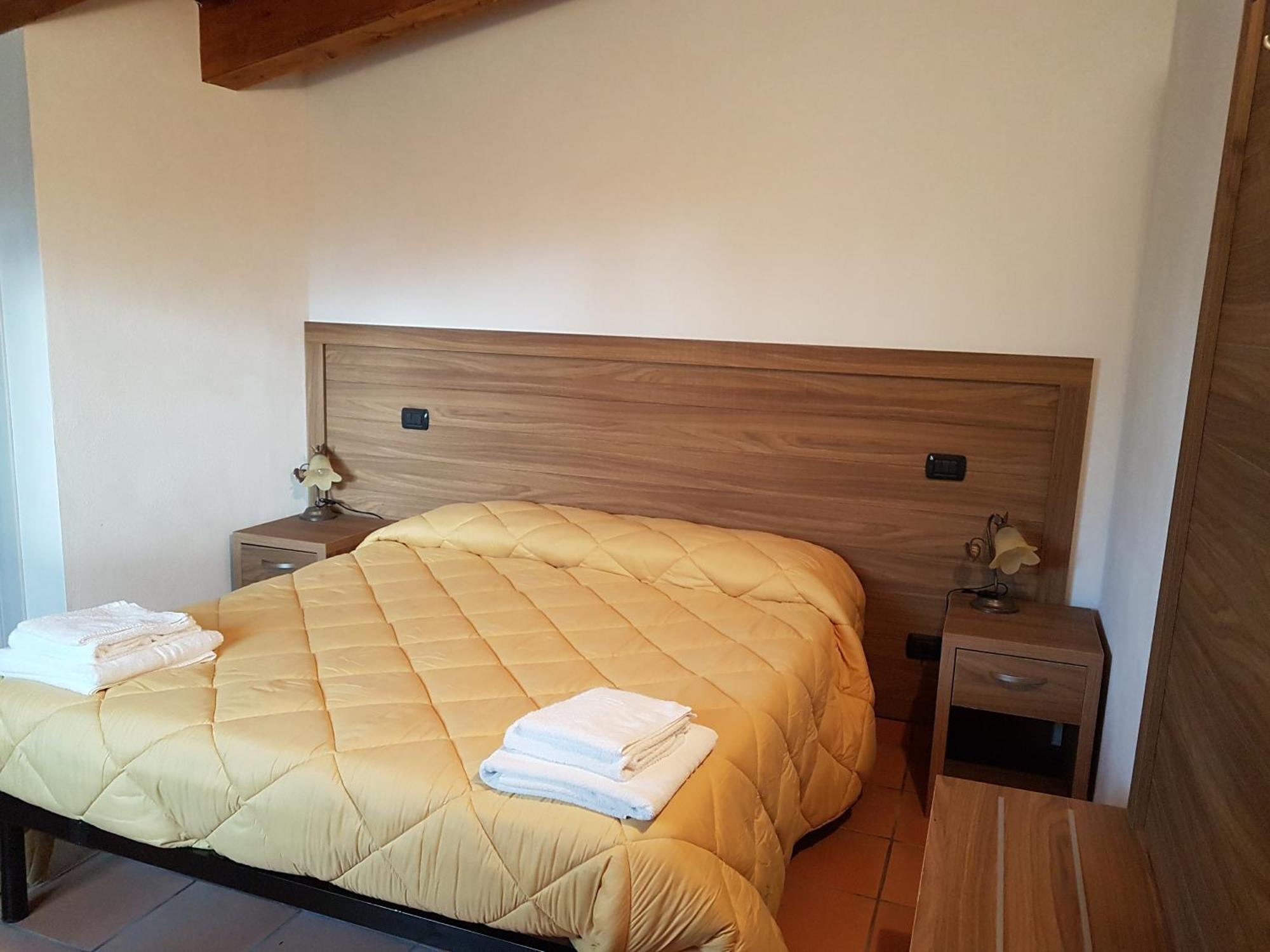 Agriturismo L'Ulivo Падула Экстерьер фото