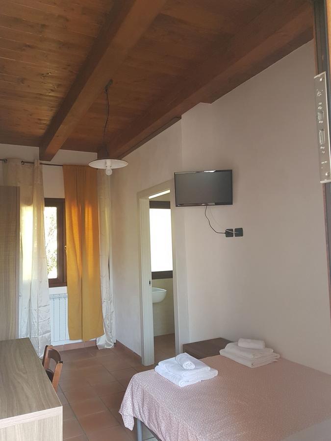 Agriturismo L'Ulivo Падула Экстерьер фото