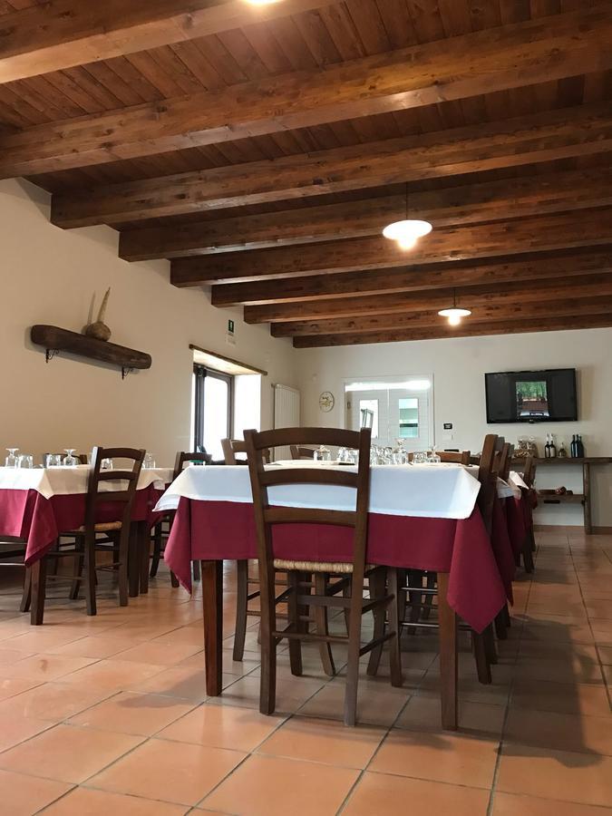 Agriturismo L'Ulivo Падула Экстерьер фото