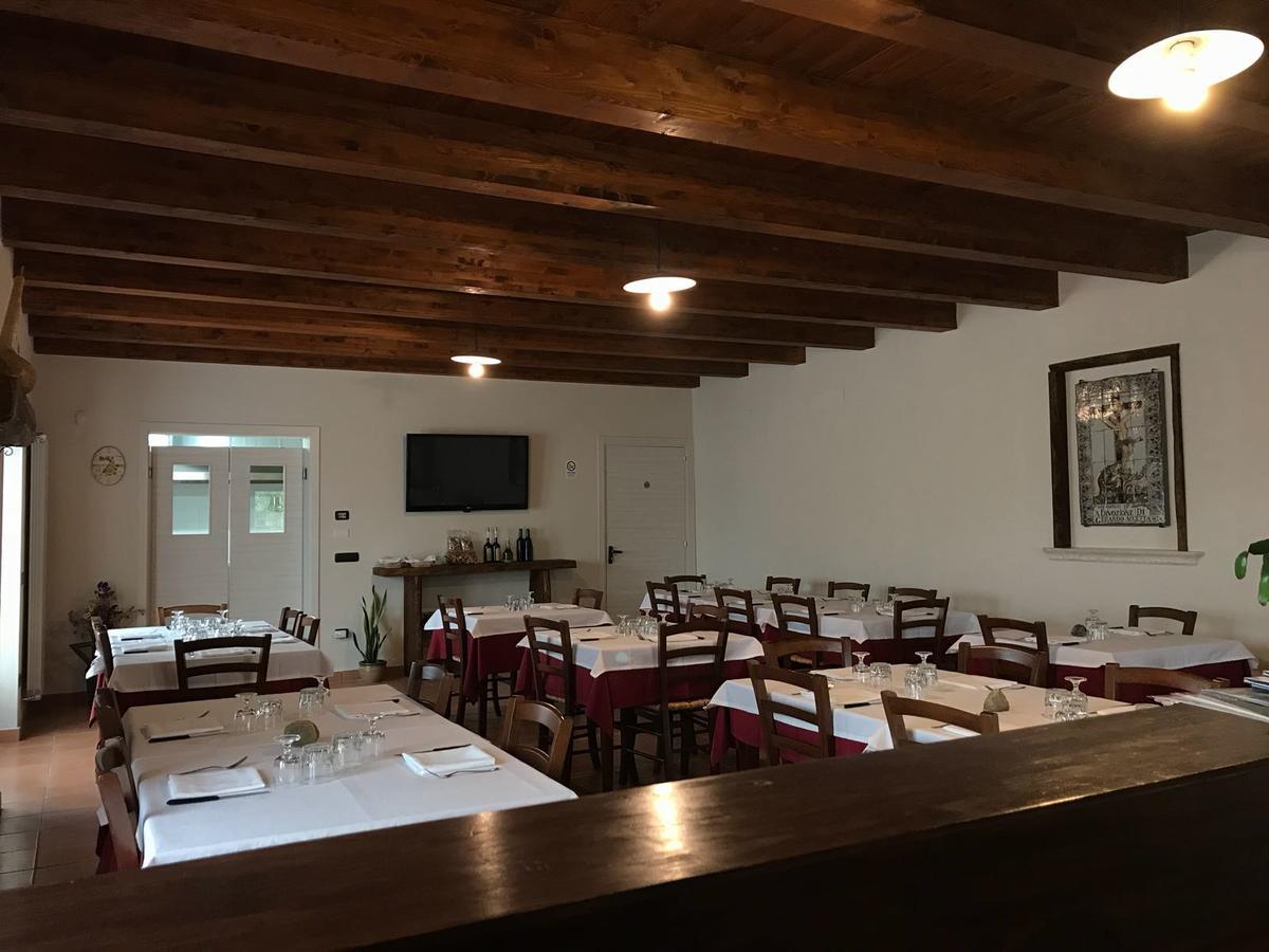Agriturismo L'Ulivo Падула Экстерьер фото
